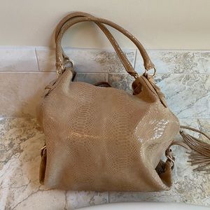 Leather hobo shoulder bag